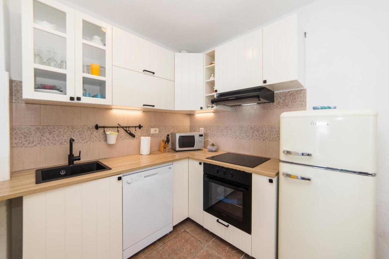 Apartmani Kala Podgora Quarto foto